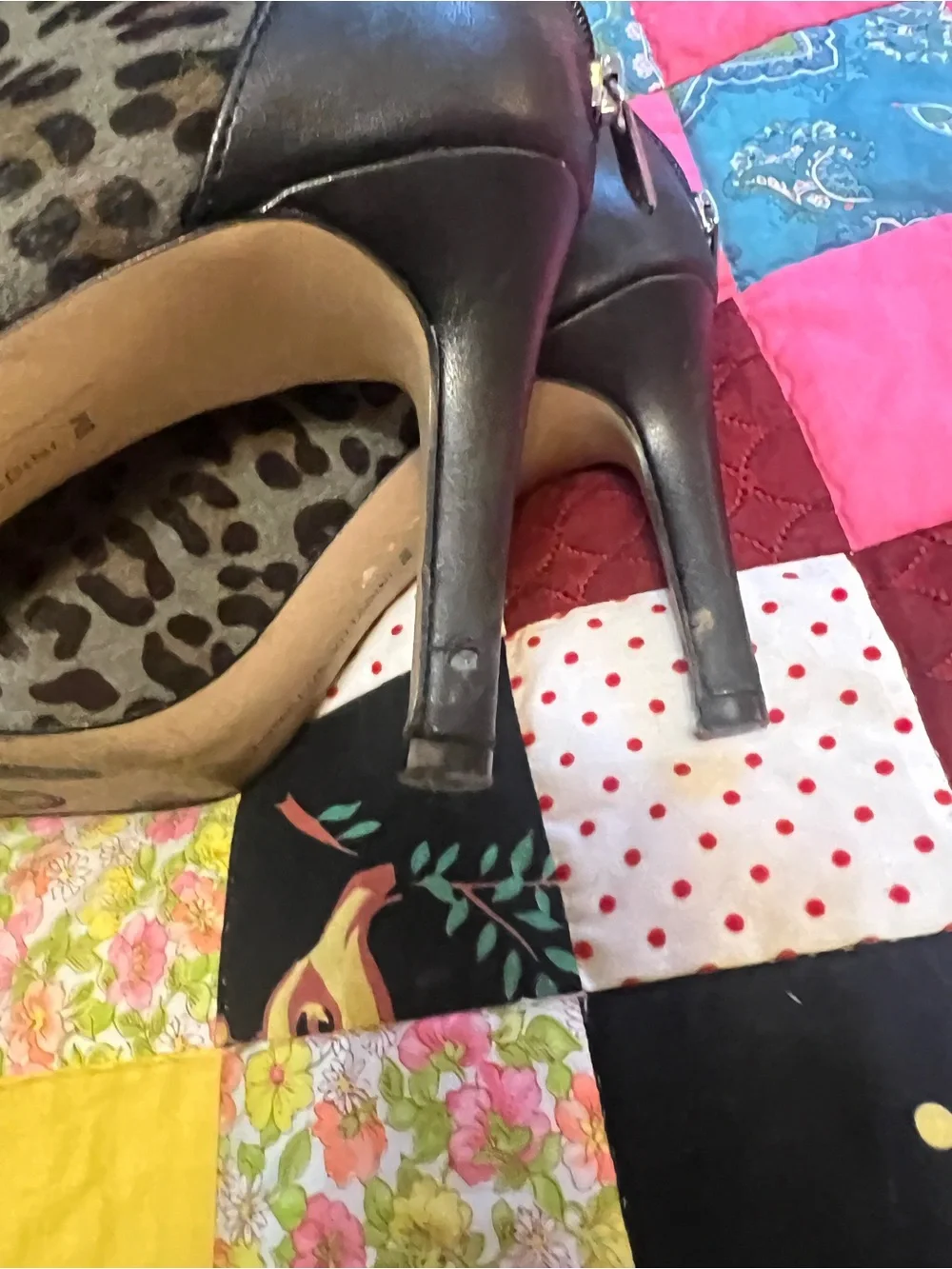 Adrienne Vittadini Leopard Print Pointed Toe Ankle Booties in Black and Gray
